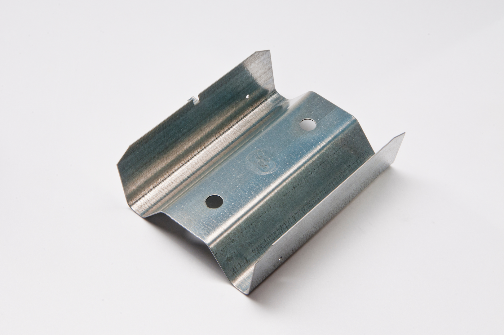 Längsverbinder für Deckenprofil