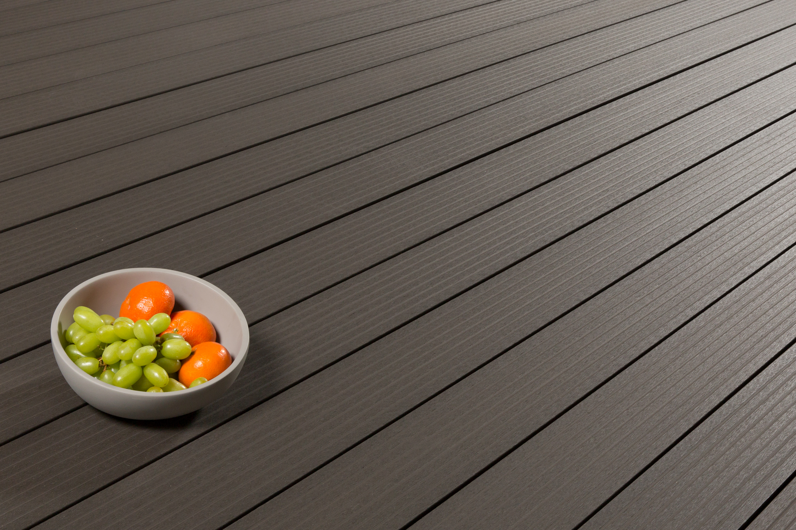 Dielen WPC / BPC Terradura Kombiprofil - Massivprofil, 1-seitig strukturiert - 1-seitig 7 V-Fugen